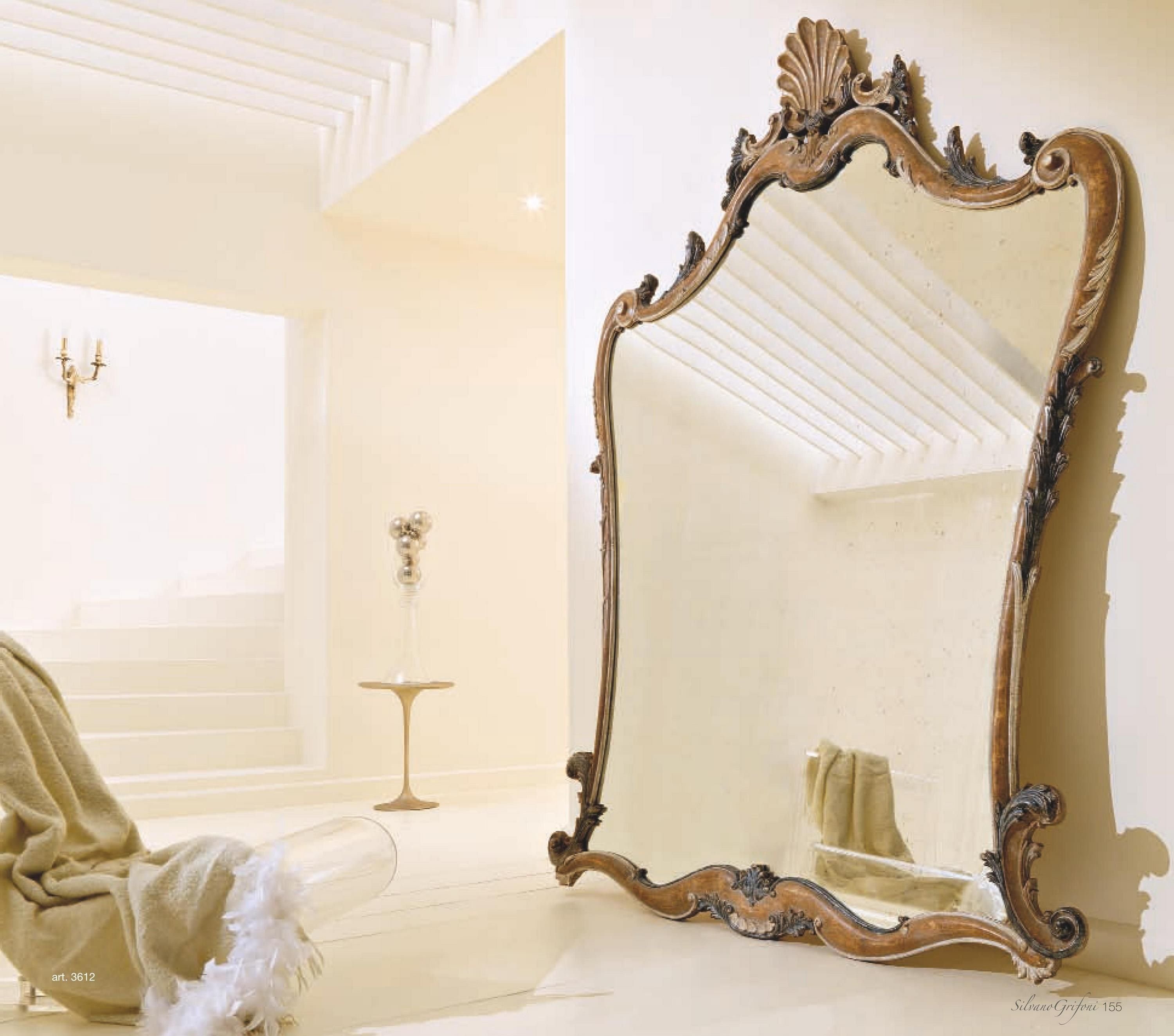 Зеркало красота. Оригинальные зеркала в спальню. Необычные большие зеркала. Самое дорогое зеркало. Напольное зеркало в интерьере гостиной.