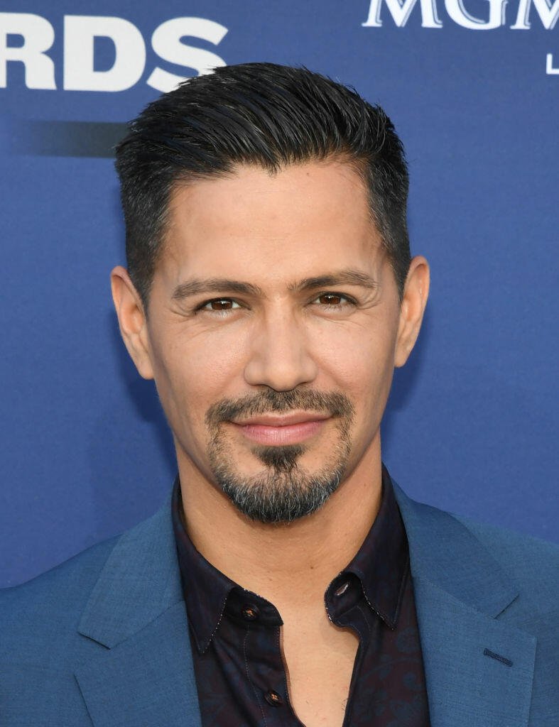 Pictures of jay hernandez