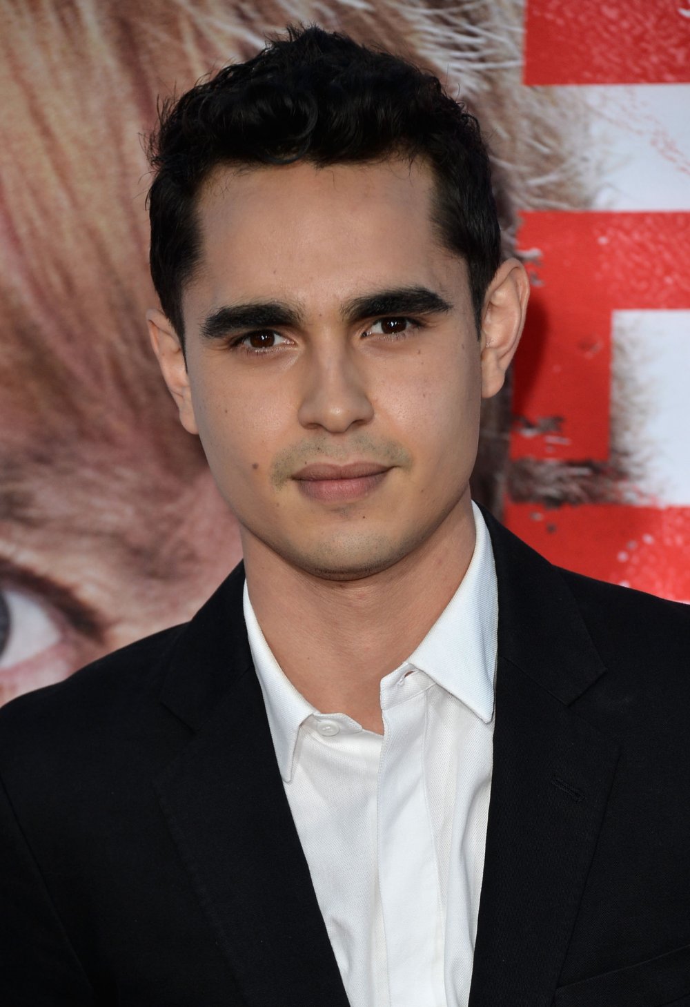 Макс Мингелла Max Minghella