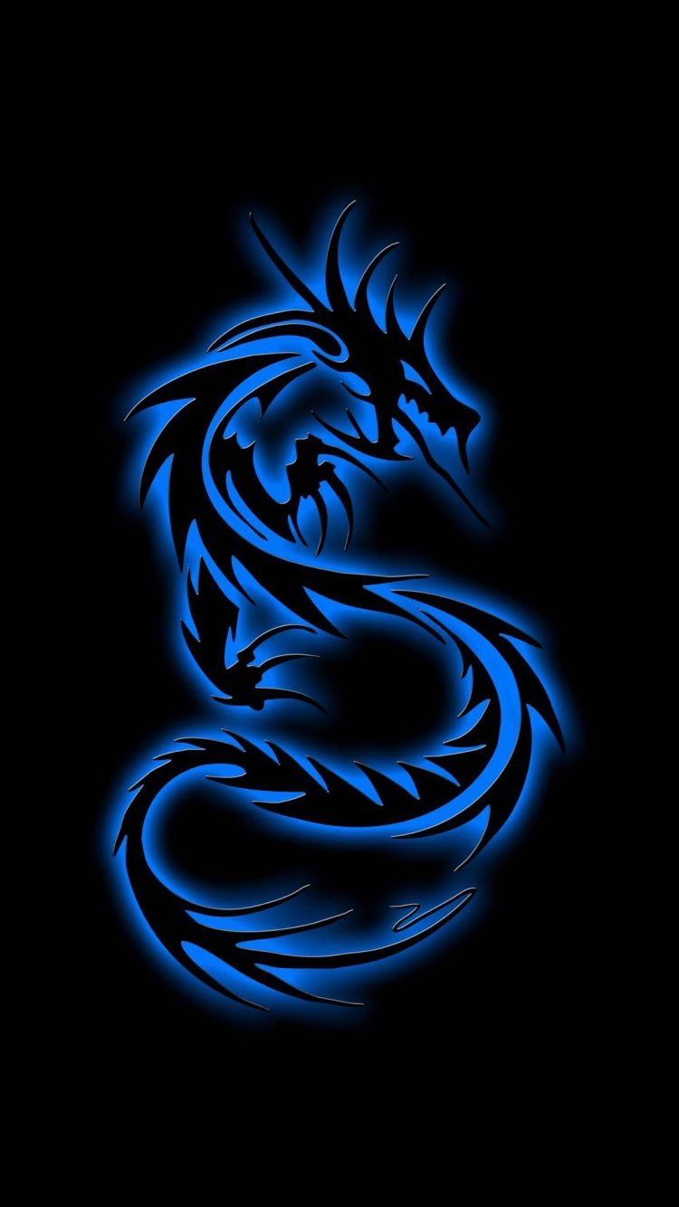Дракон на синем фоне