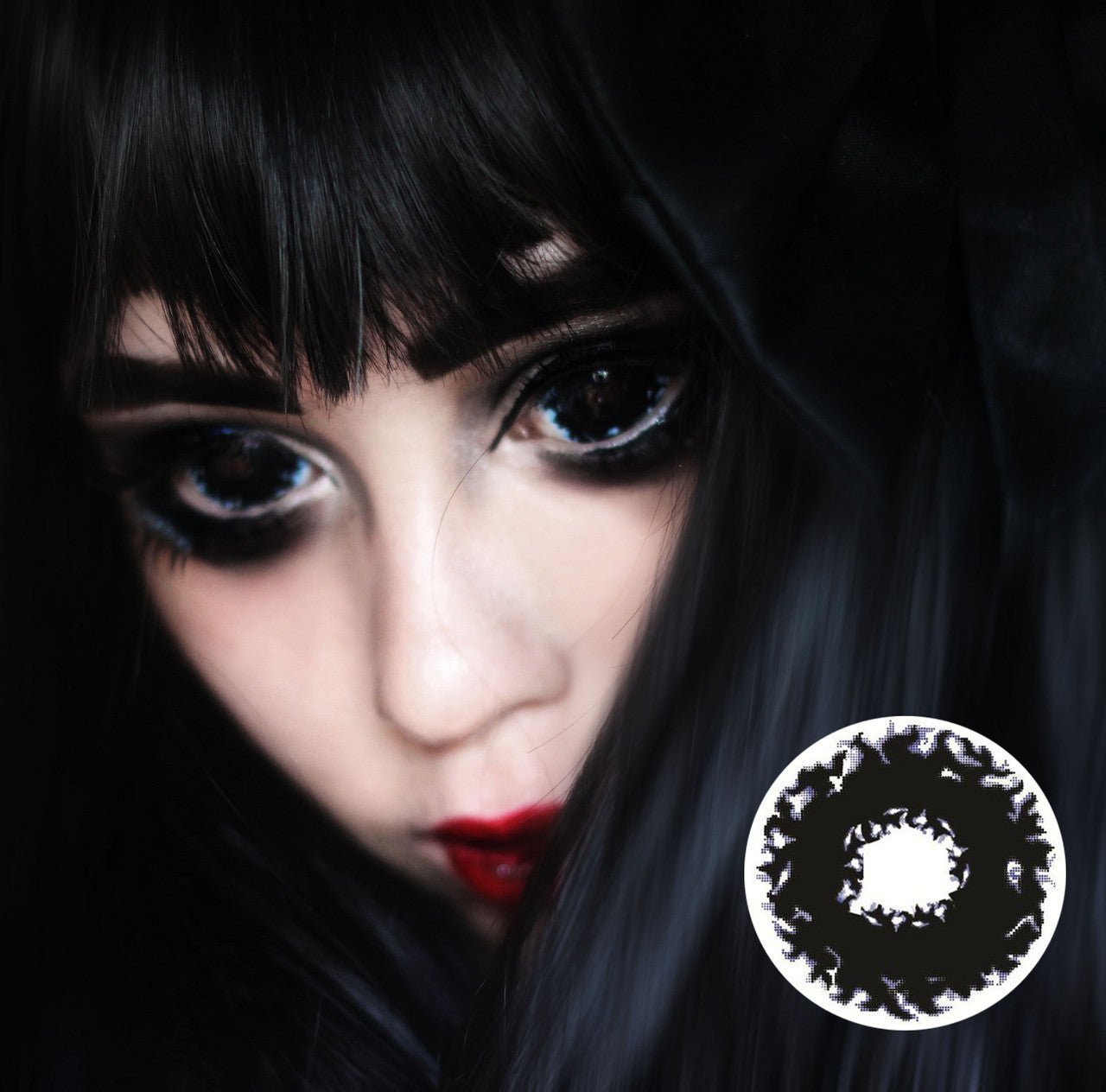 Вай черный глаза. Склеры Devil sclera 22 mm Корея. Девушка с черными глазами. Чёрные линзы для глаз.