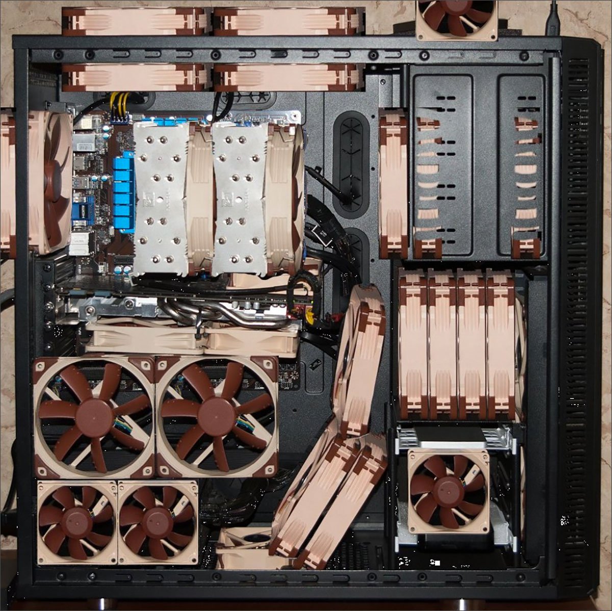 Noctua корпус ПК