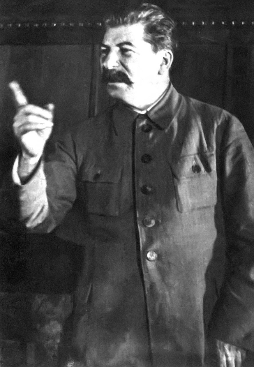 Иосиф Сталин без усов