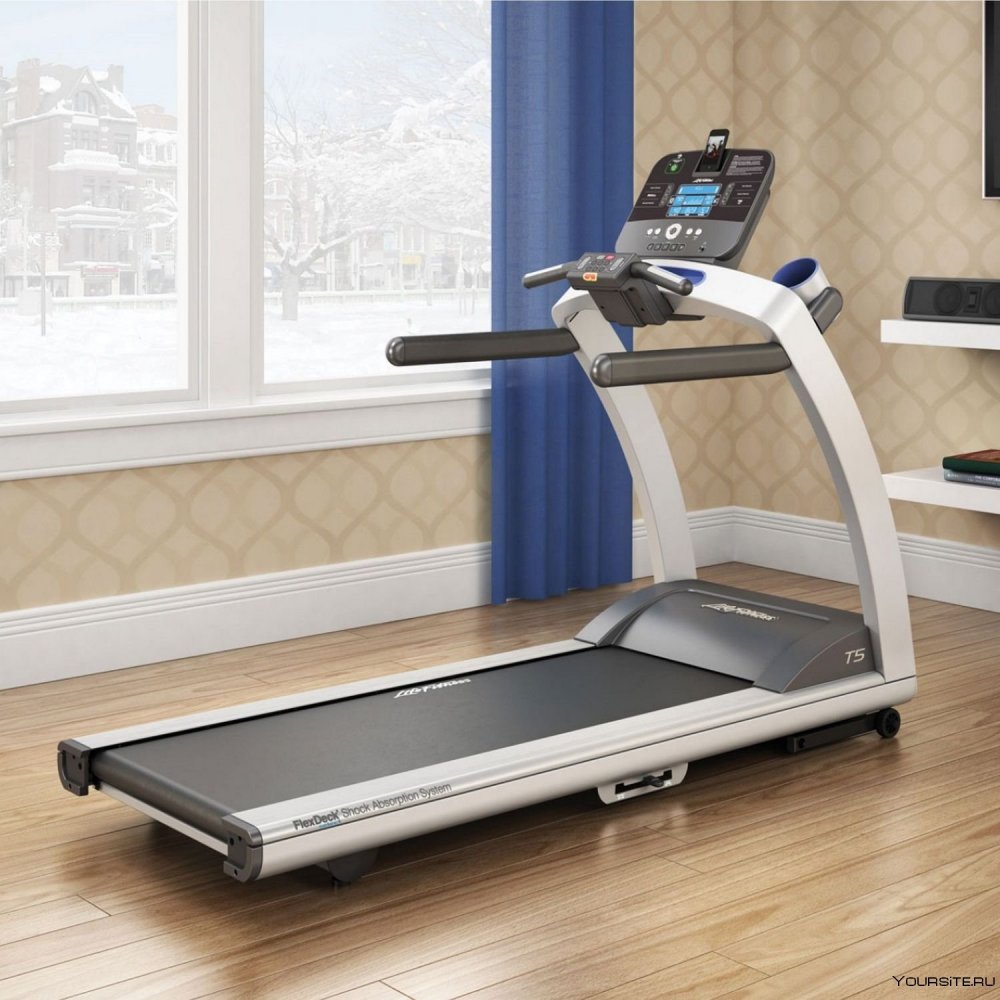 Беговая дорожка Life Fitness t9000