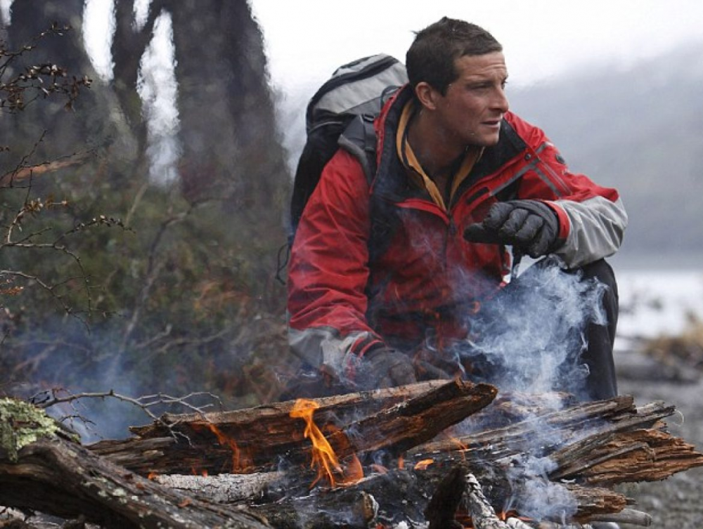 Выживание в лесу Bear Grylls