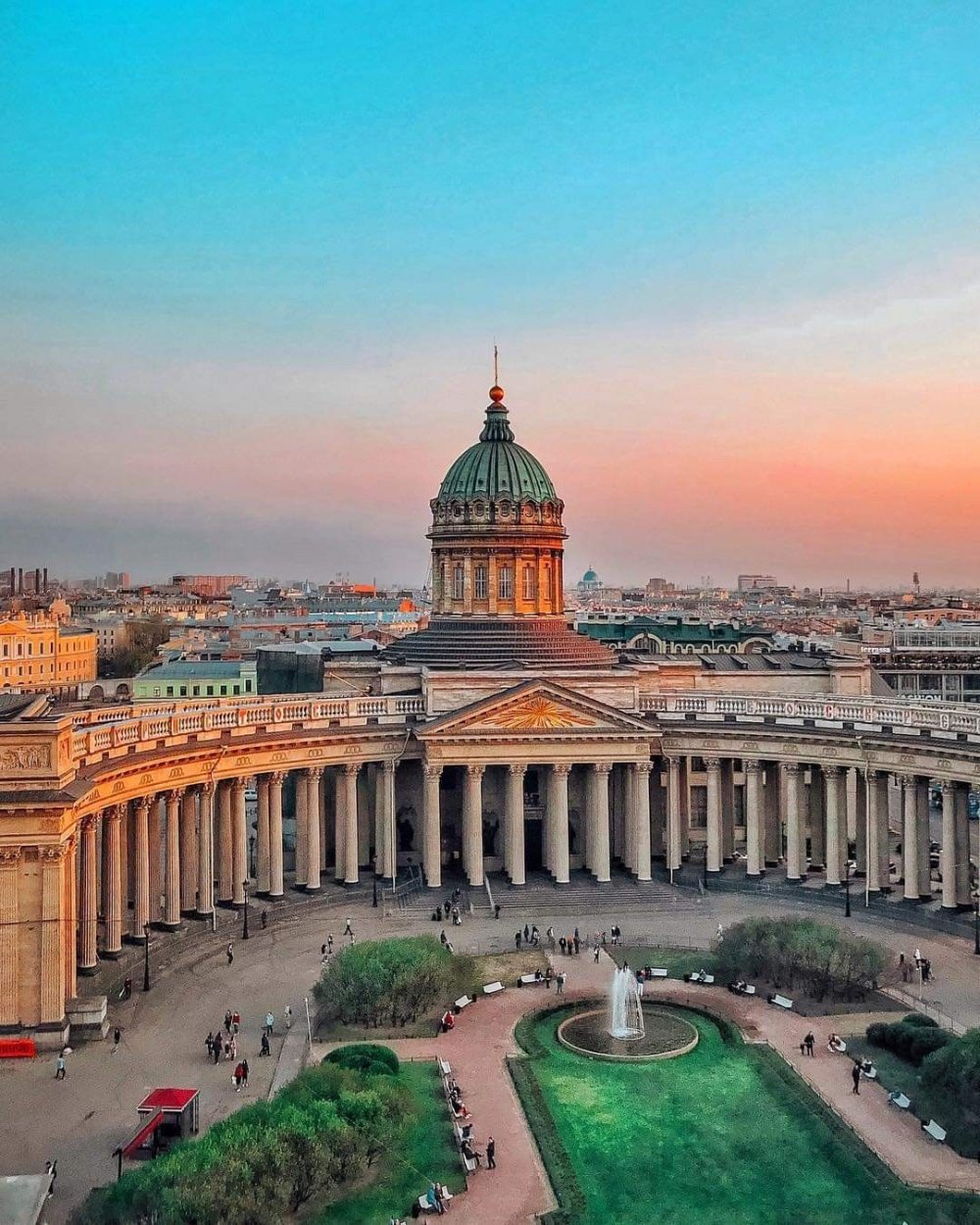 Казанский собор в Санкт-Петербурге архитектура