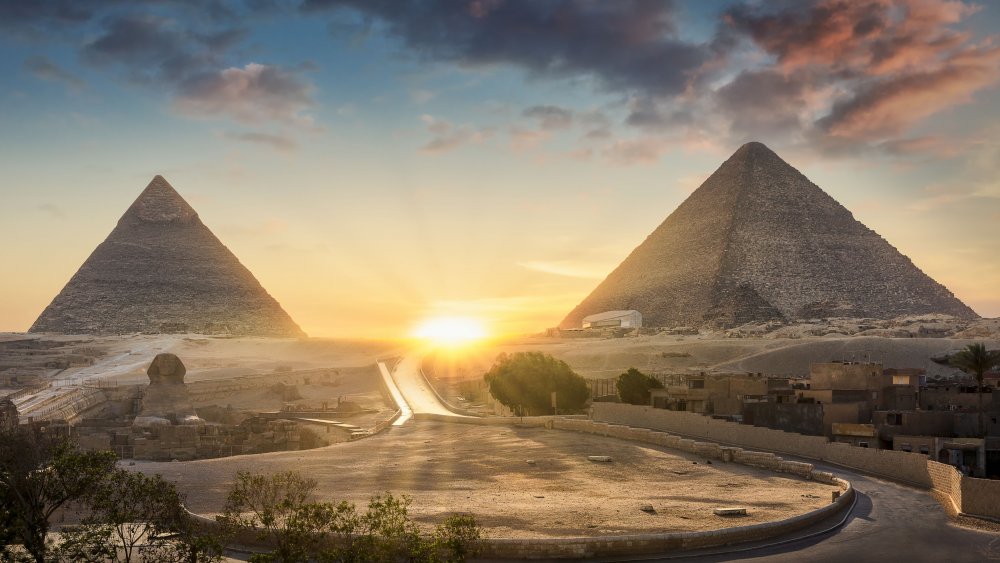 Величественные пирамиды Египта