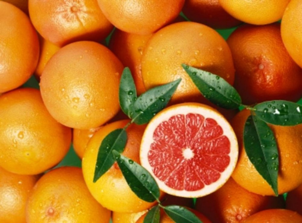 Грейпфрут и апельсин