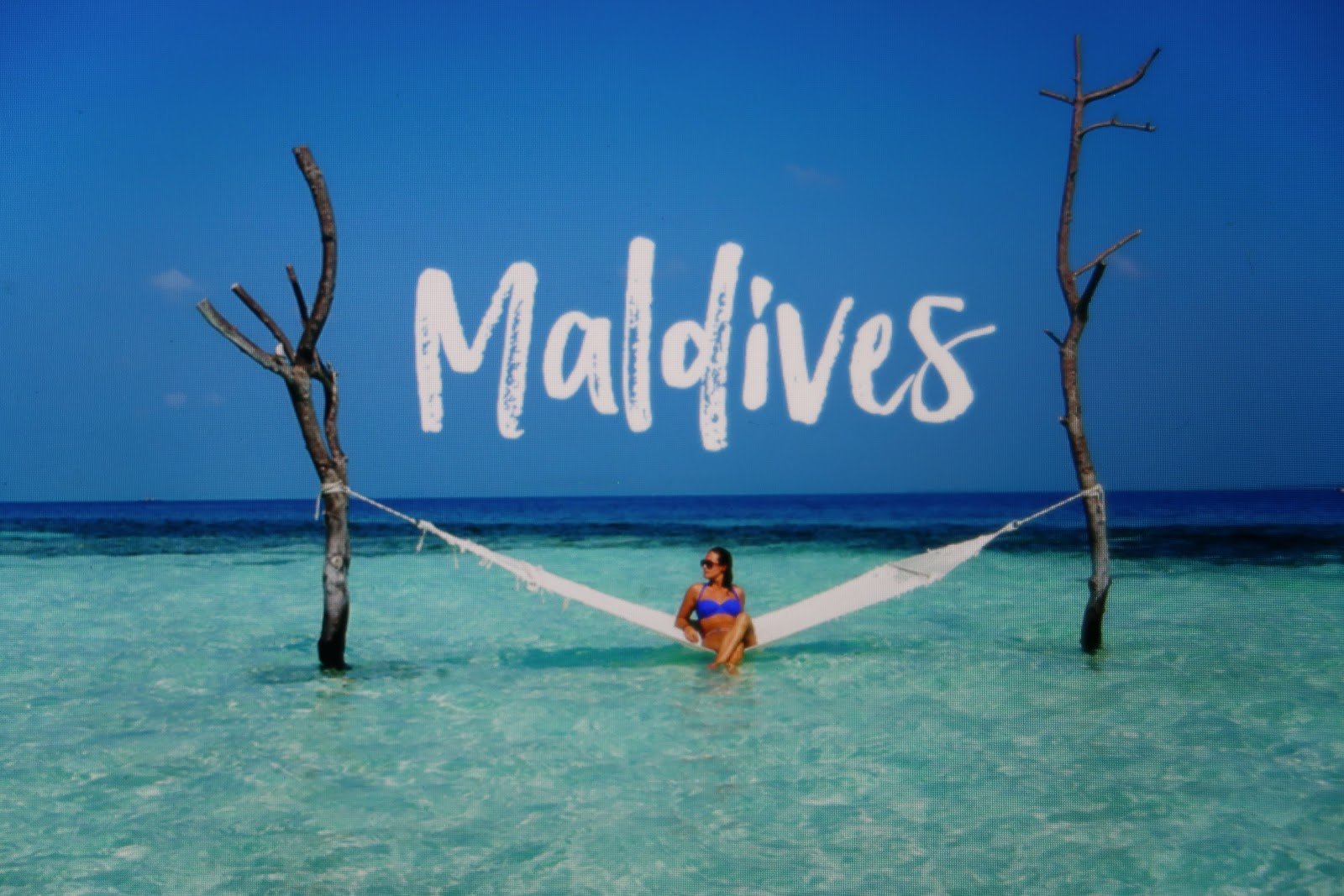 Мальдивы надпись