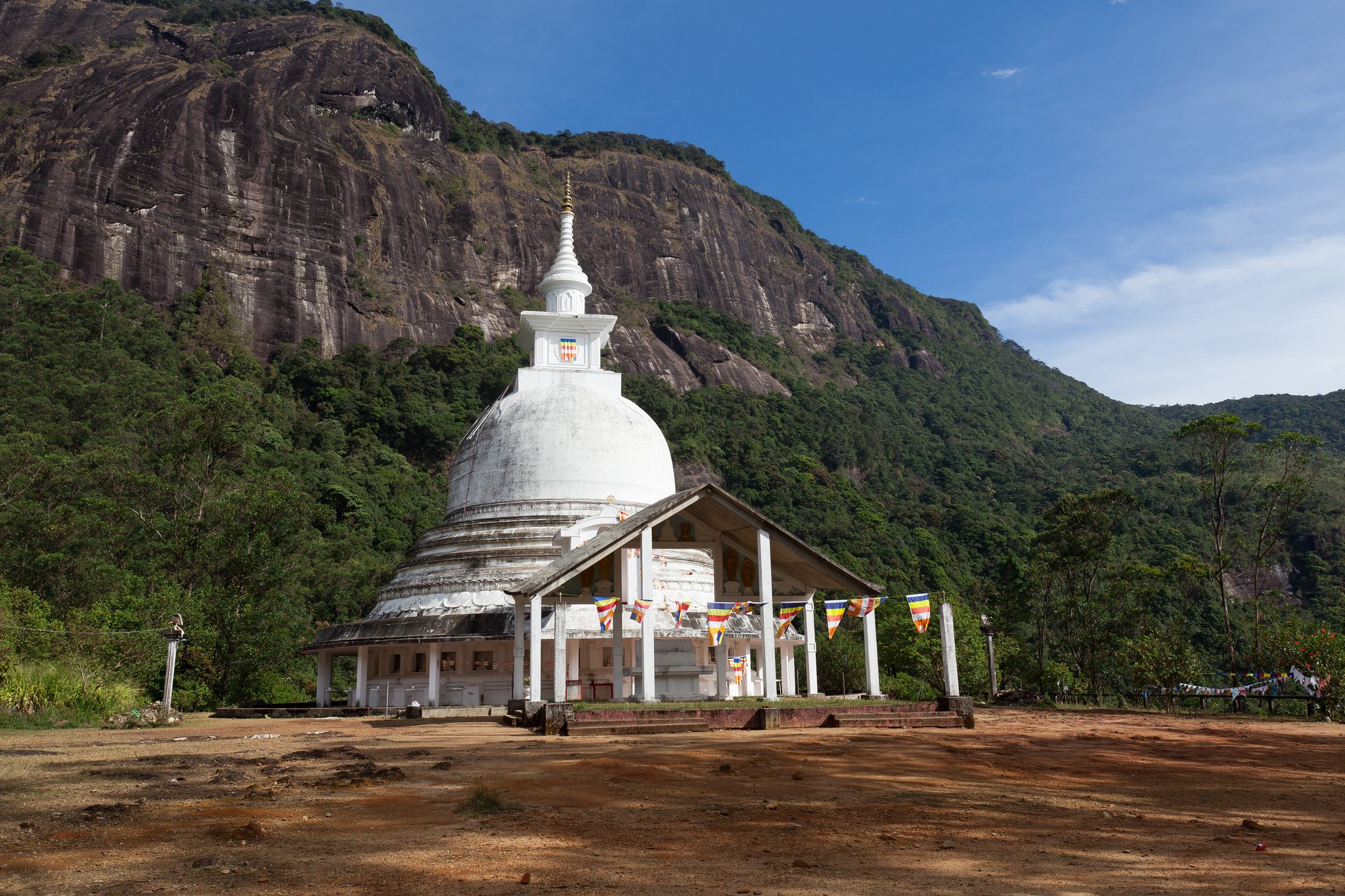 Sri Paadaya