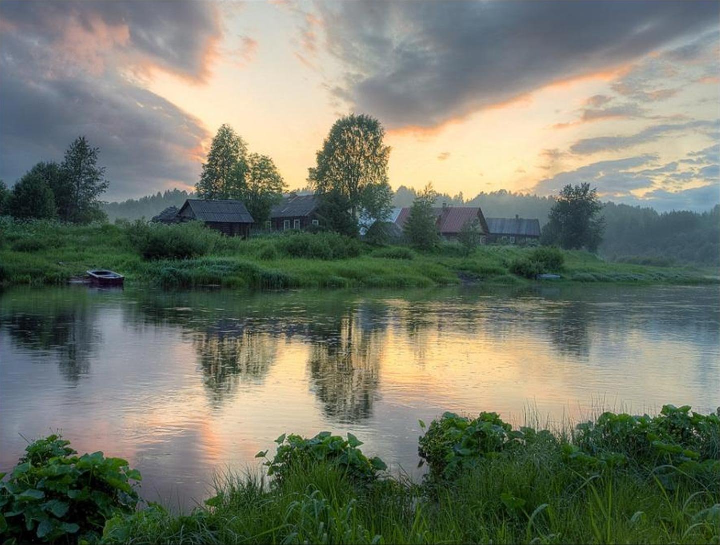 Пейзаж деревня река