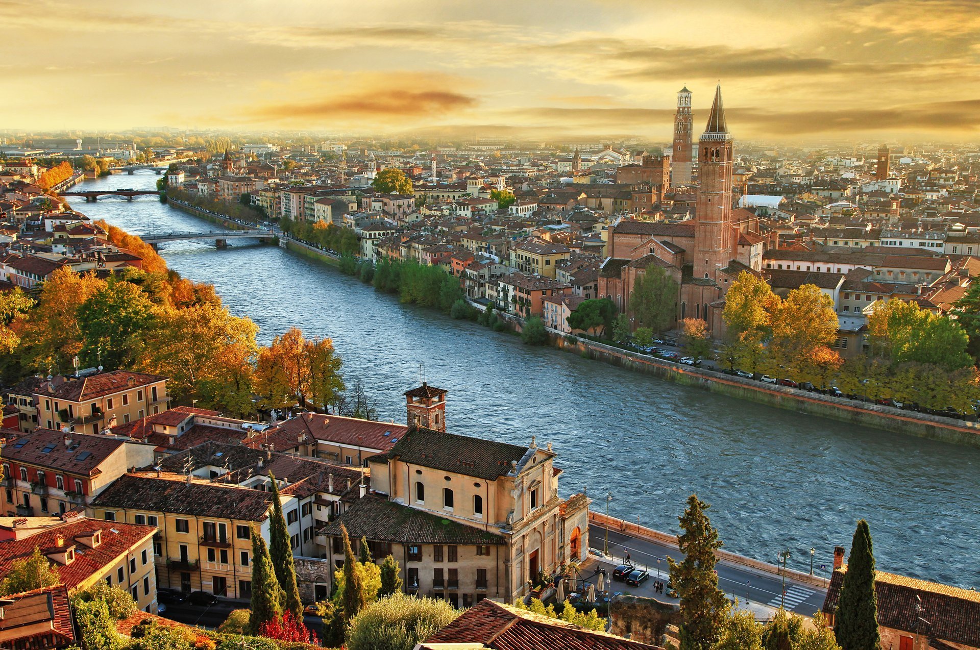 Верона Италия река