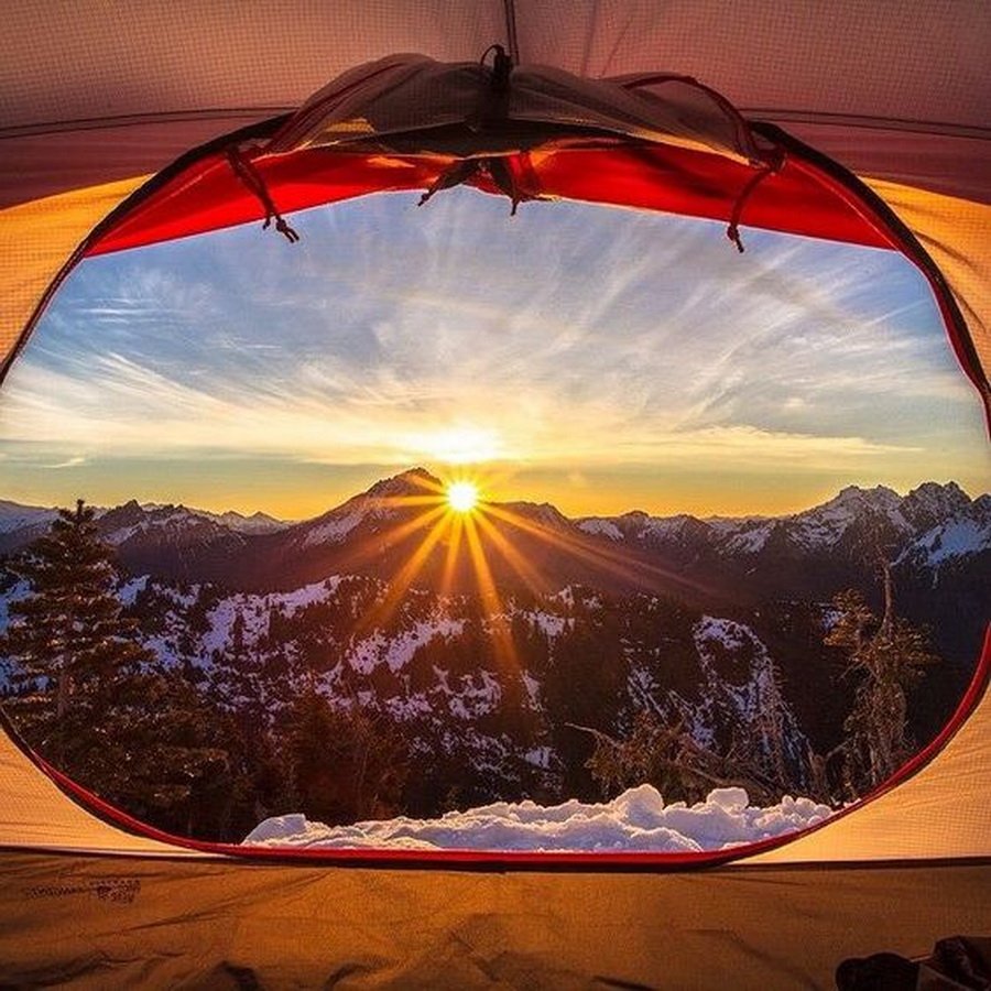 Рассвет из палатки