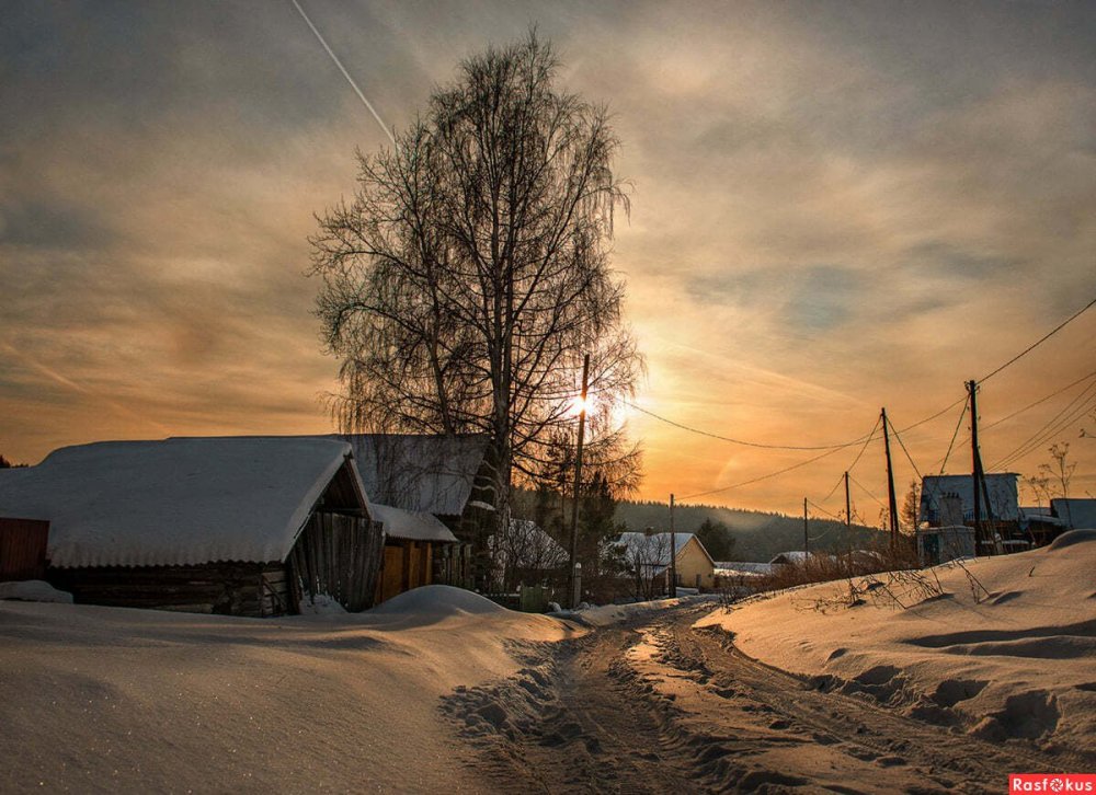 Зимний закат в деревне