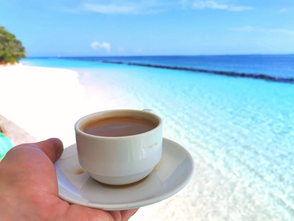 Кофе на берегу моря