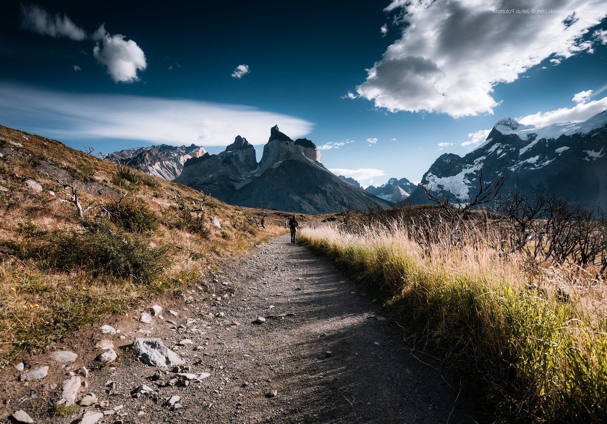 Mountain ways. Польша Горная тропа. Барилоче Горная тропа. Тропинка в горах. Каменистая дорога.