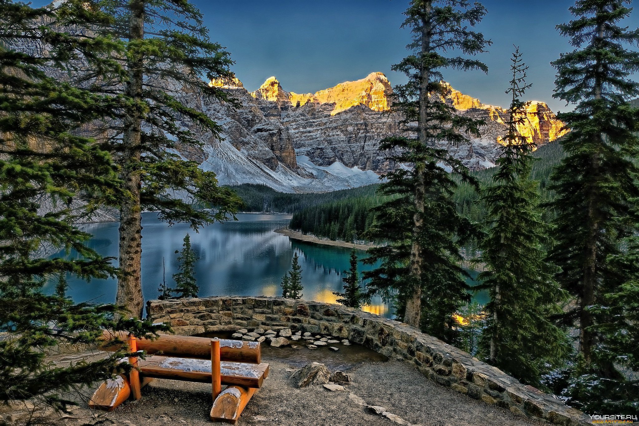 Nature places. Озеро Морейн Альберта Канада. Озеро Морейн, национальный парк Банф, Канада. Озеро горы лес Канада Морейн. Озеро Морейн Канада осень.