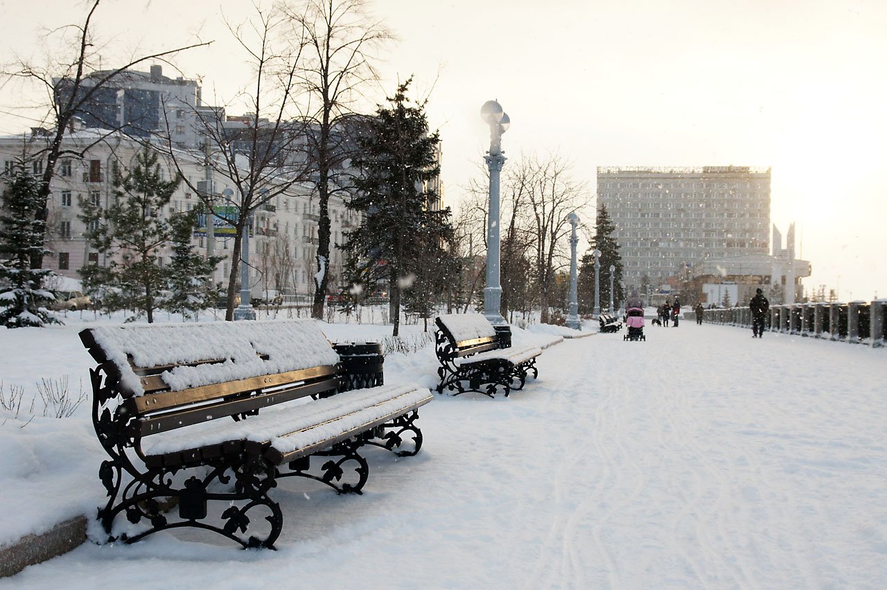 Самара зимой фото. Зимняя набережная Самара. Зимняя набережная в Самаре. Набережная Самары зимой. Набережная Самара 2018 зима.