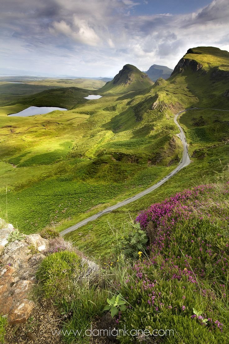 Scotland ireland. Остров Скай Шотландия. Портри, остров Скай, Шотландия. Кирримьюр Шотландия. Северная Шотландия.