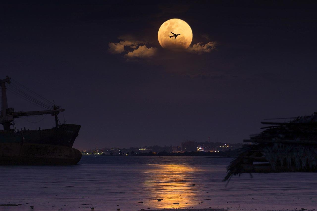 фото лунного моря