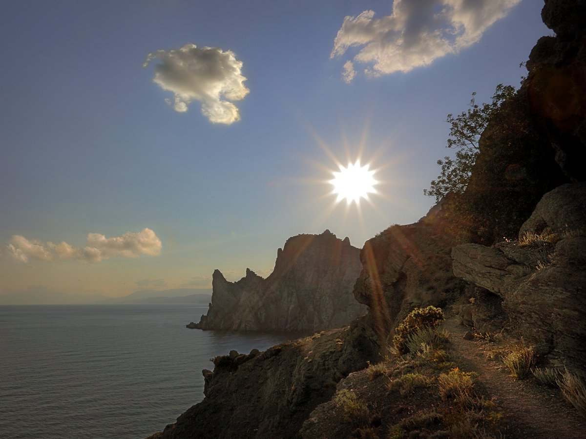 Вечер в крымских горах