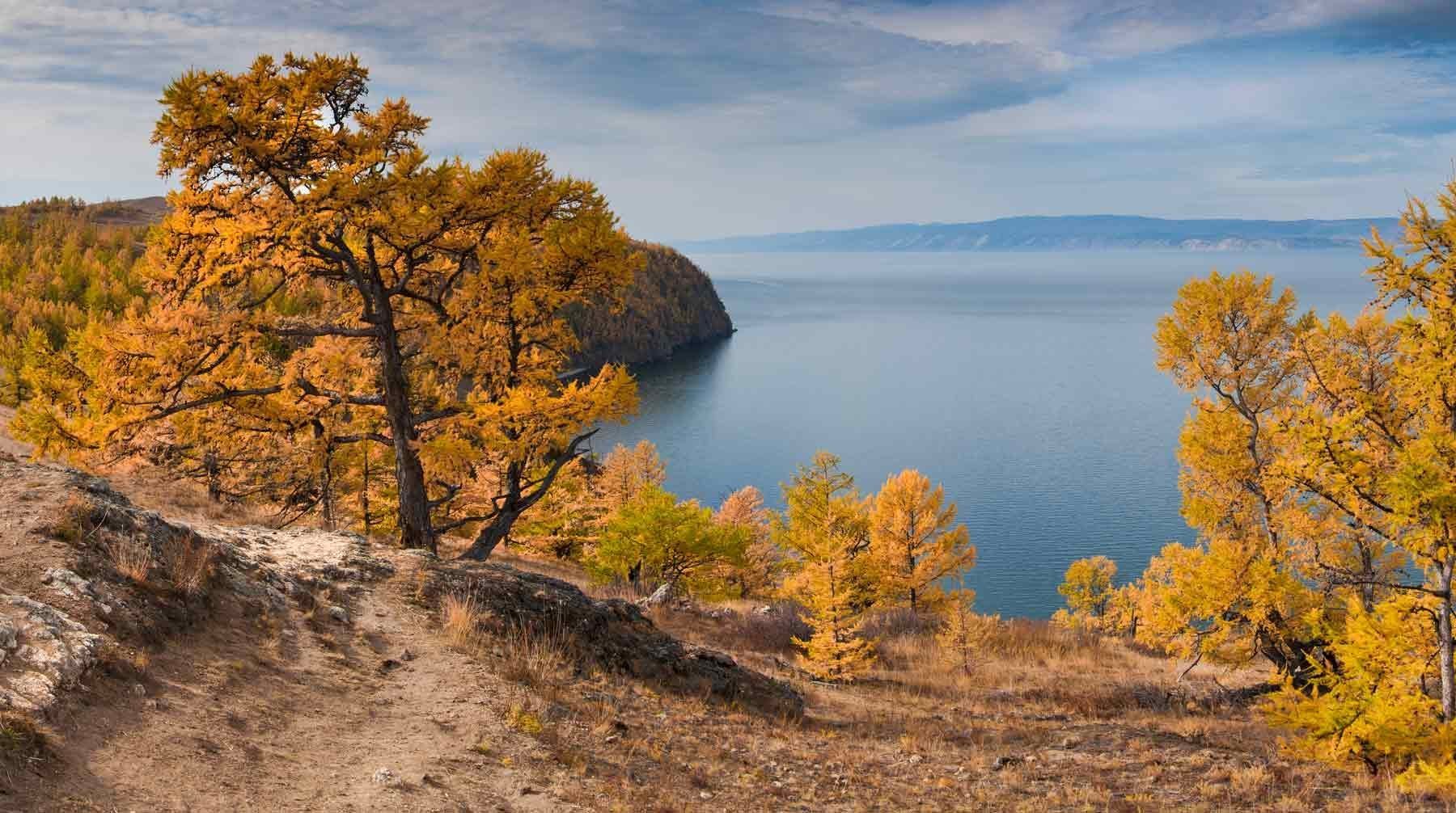 Чивыркуйский залив осенью