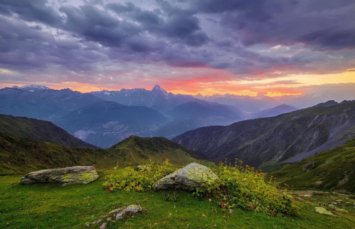 Панорама горы Грузия