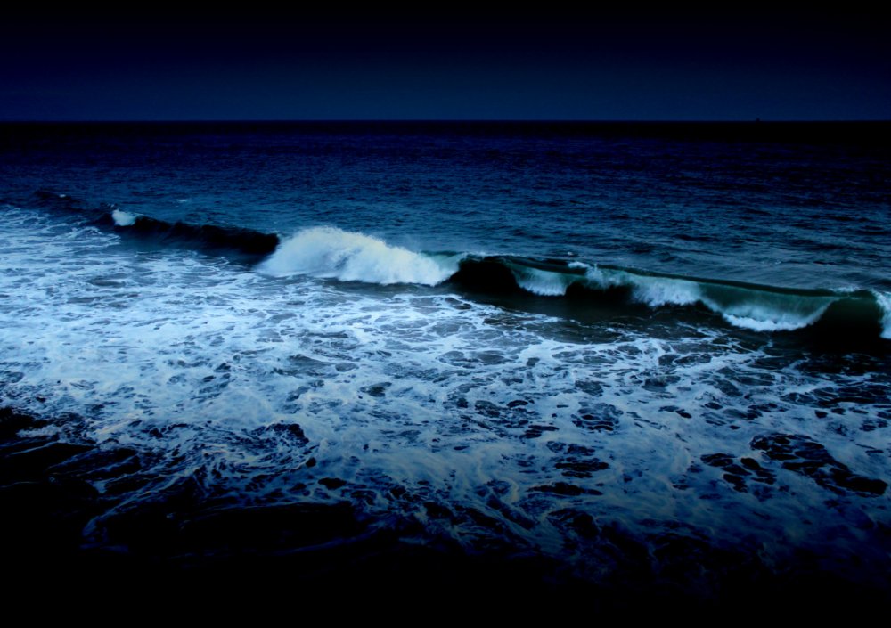 Атлантический океан ночью