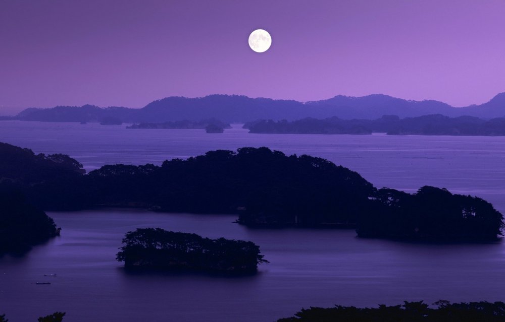 Природа Японии ночью