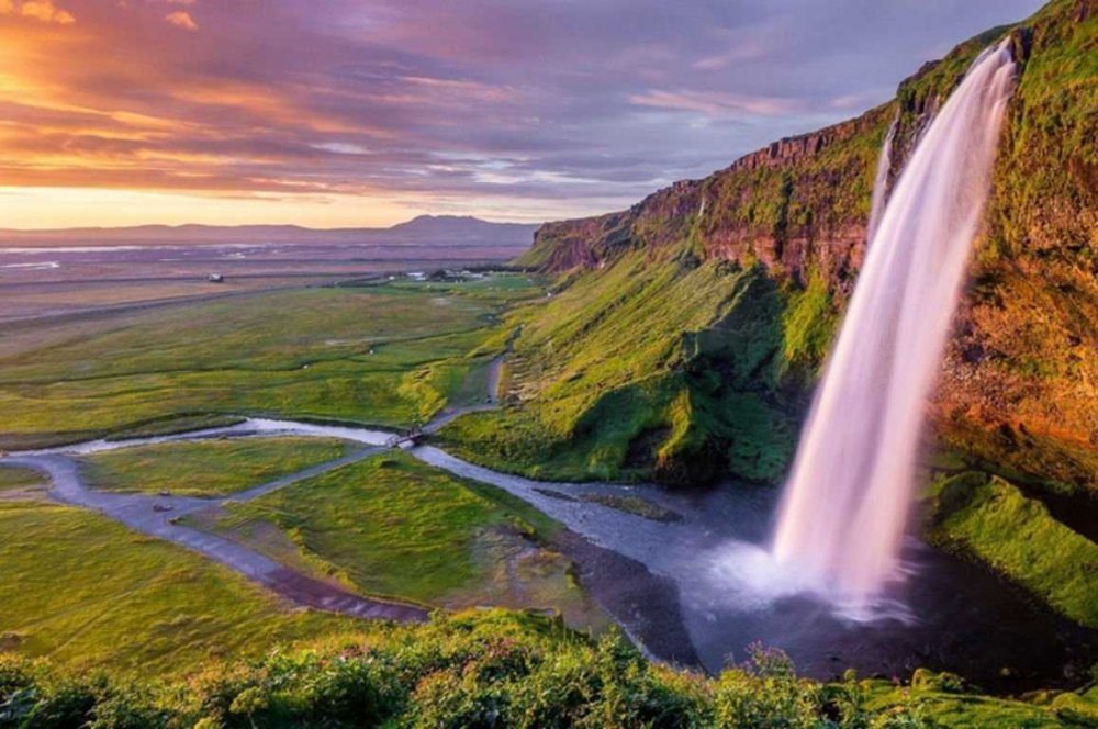 Водопад Селйяландсфосс