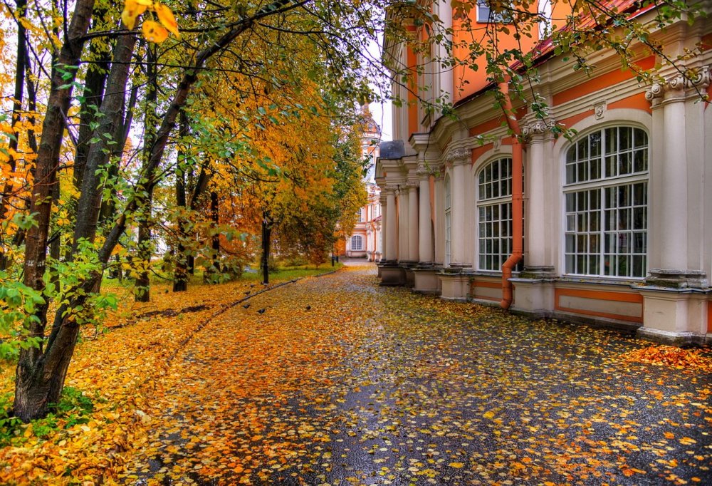 Александро Невская Лавра Санкт-Петербург осень