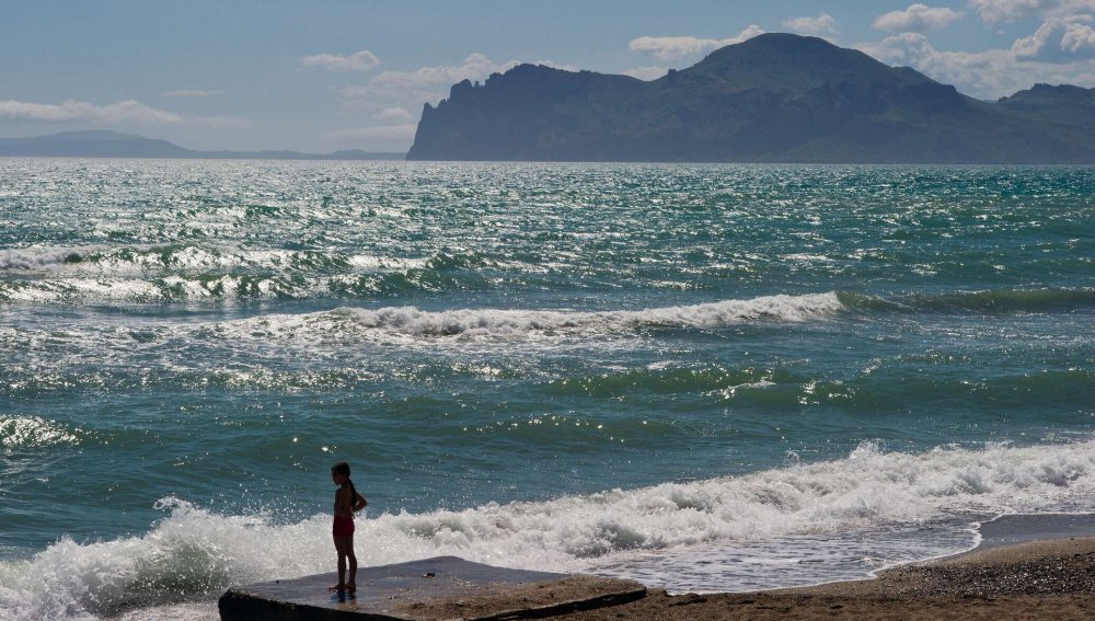 Море в Крыму в августе