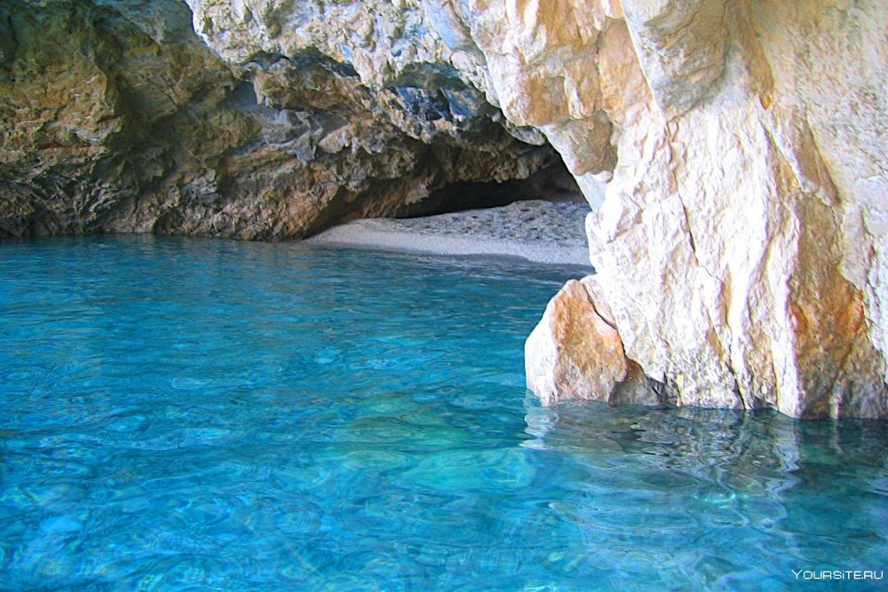 Голубые пещеры Закинф Греция