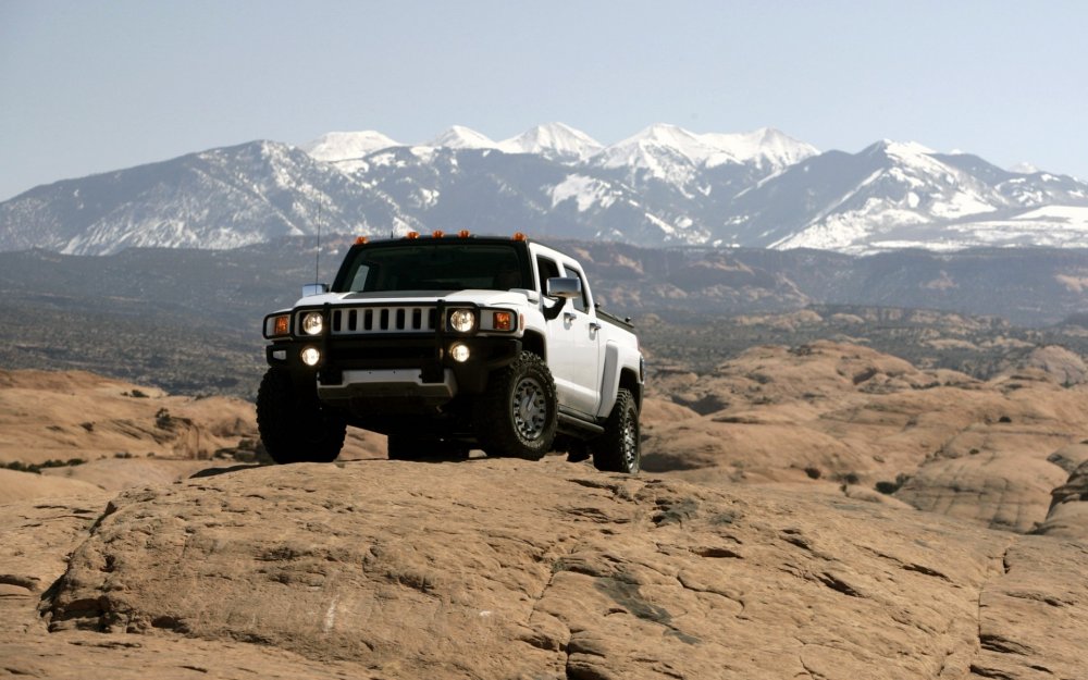 Hummer h2 в горах