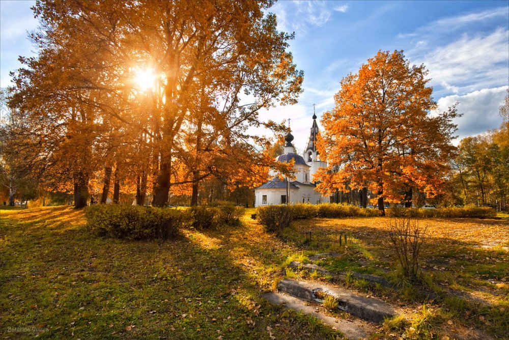 Плес Церковь осень