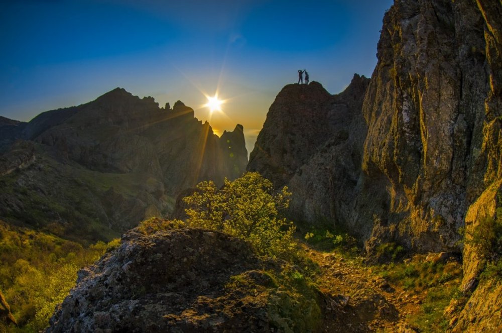 Солнечное утро в Крыму