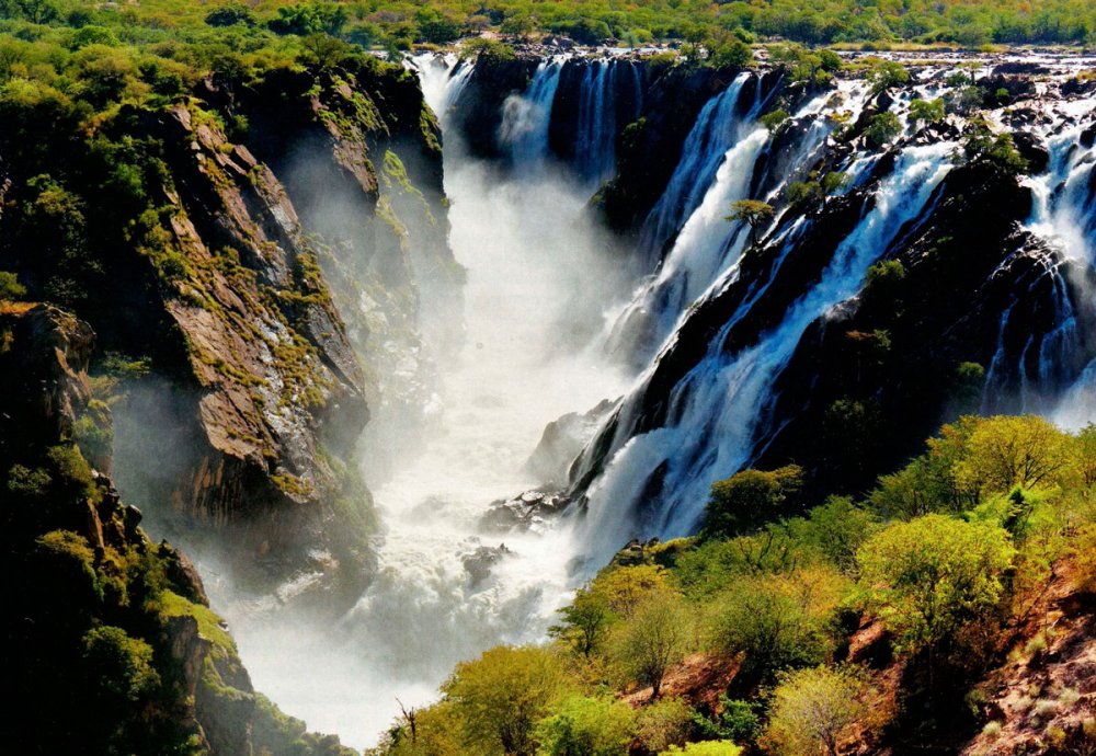 Kalandula Falls Ангола