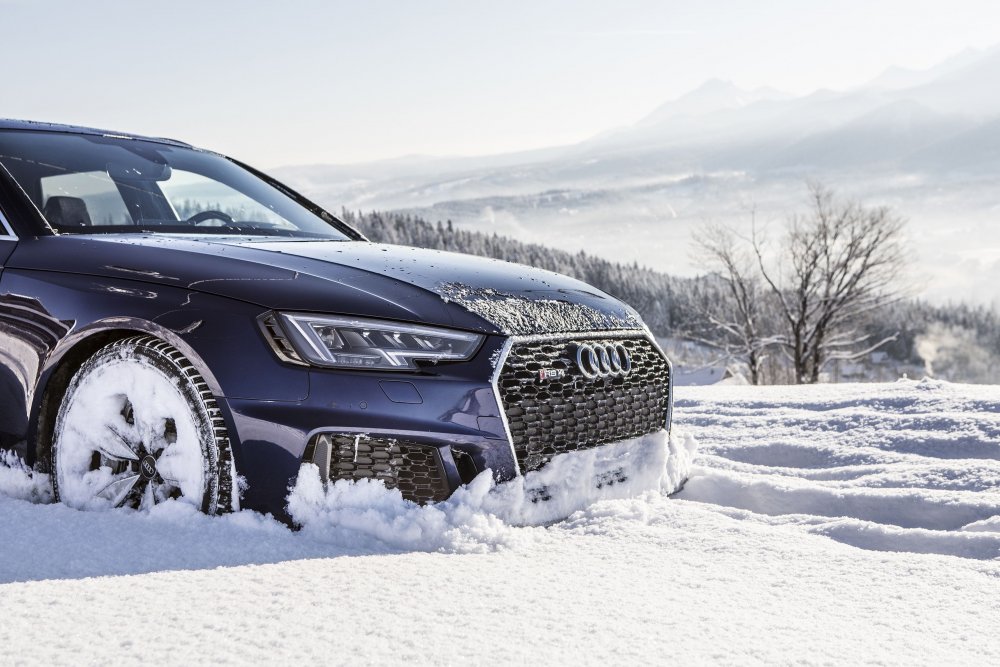 Audi rs6 2020 Snow