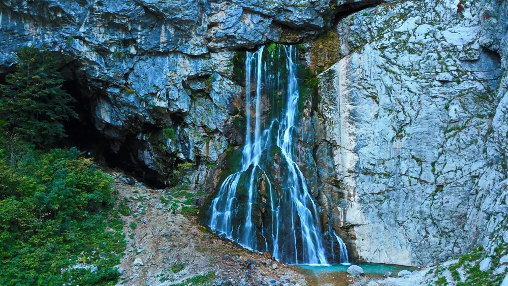 Гегский водопад Радуга