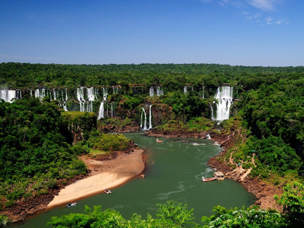 Река Амазонка в Бразилии