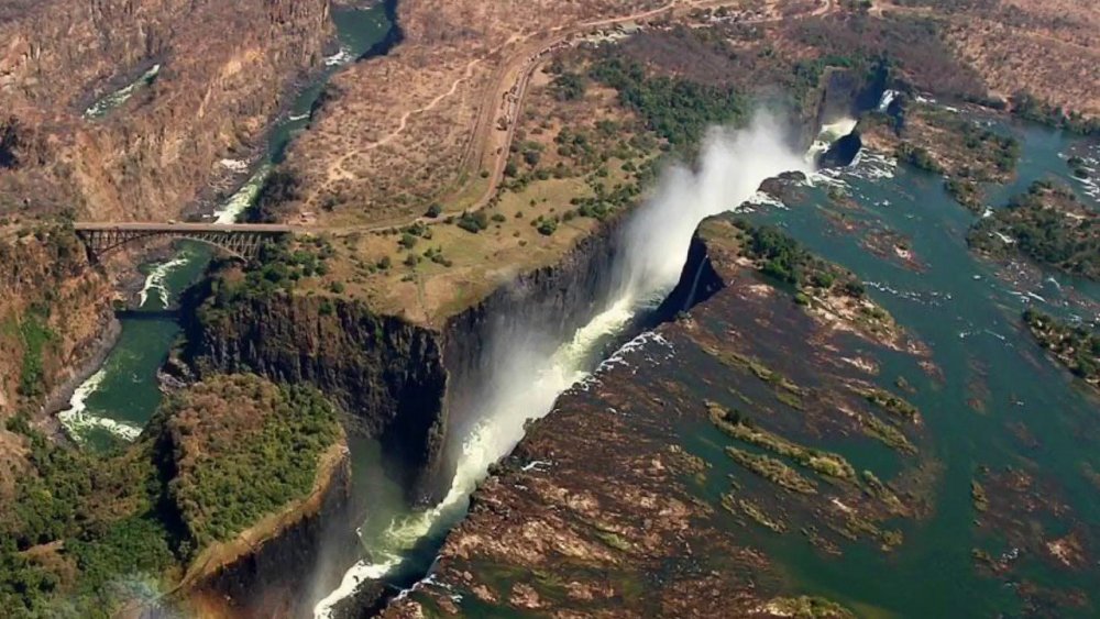 Река Амазонка водопады