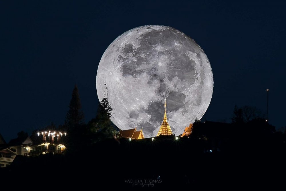 Суперлуние в Москве