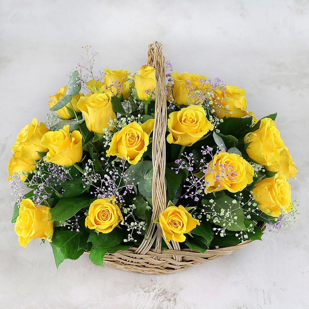 Жёлтые розы одноголовые 9