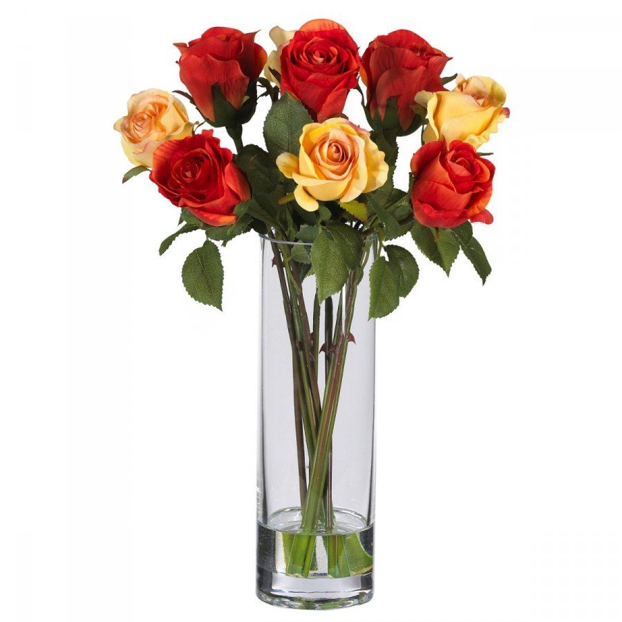 Розы в прозрачной вазе