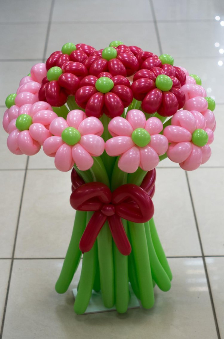Цветочный букет из шаров