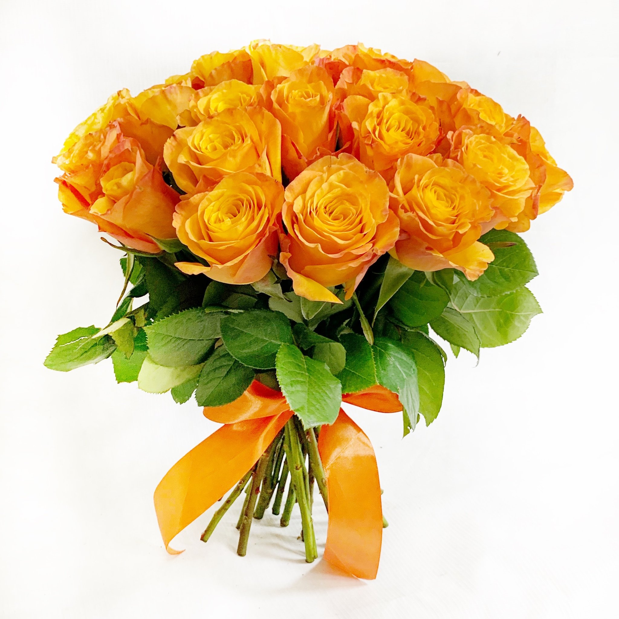 Букет из желтых и оранжевых роз