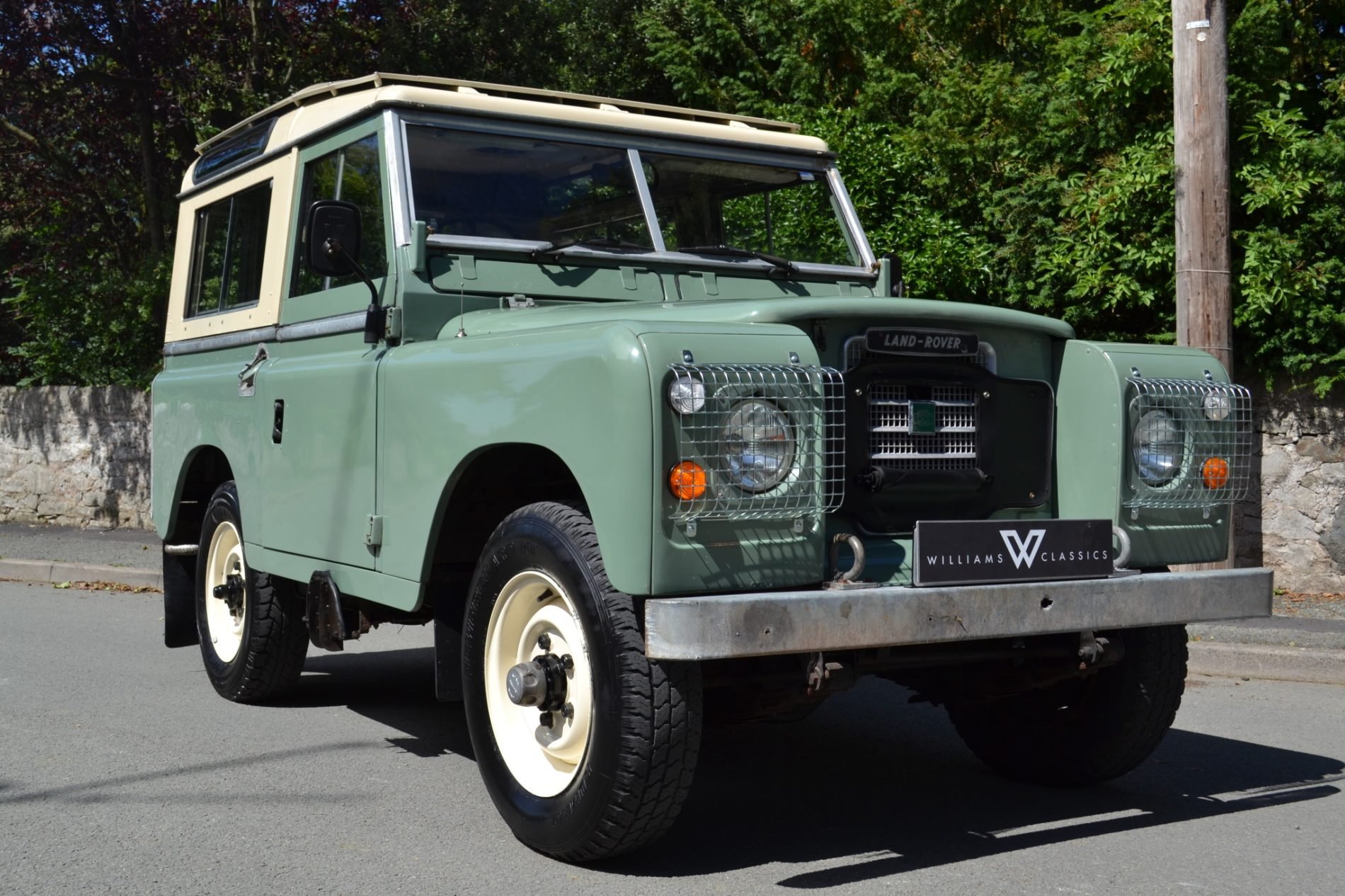 Land rover series 3. Ленд Ровер Сериес 3. Land Rover Series 3 Pickup. Land Rover Series II 88 Pickup. Ленд Ровер 1982.