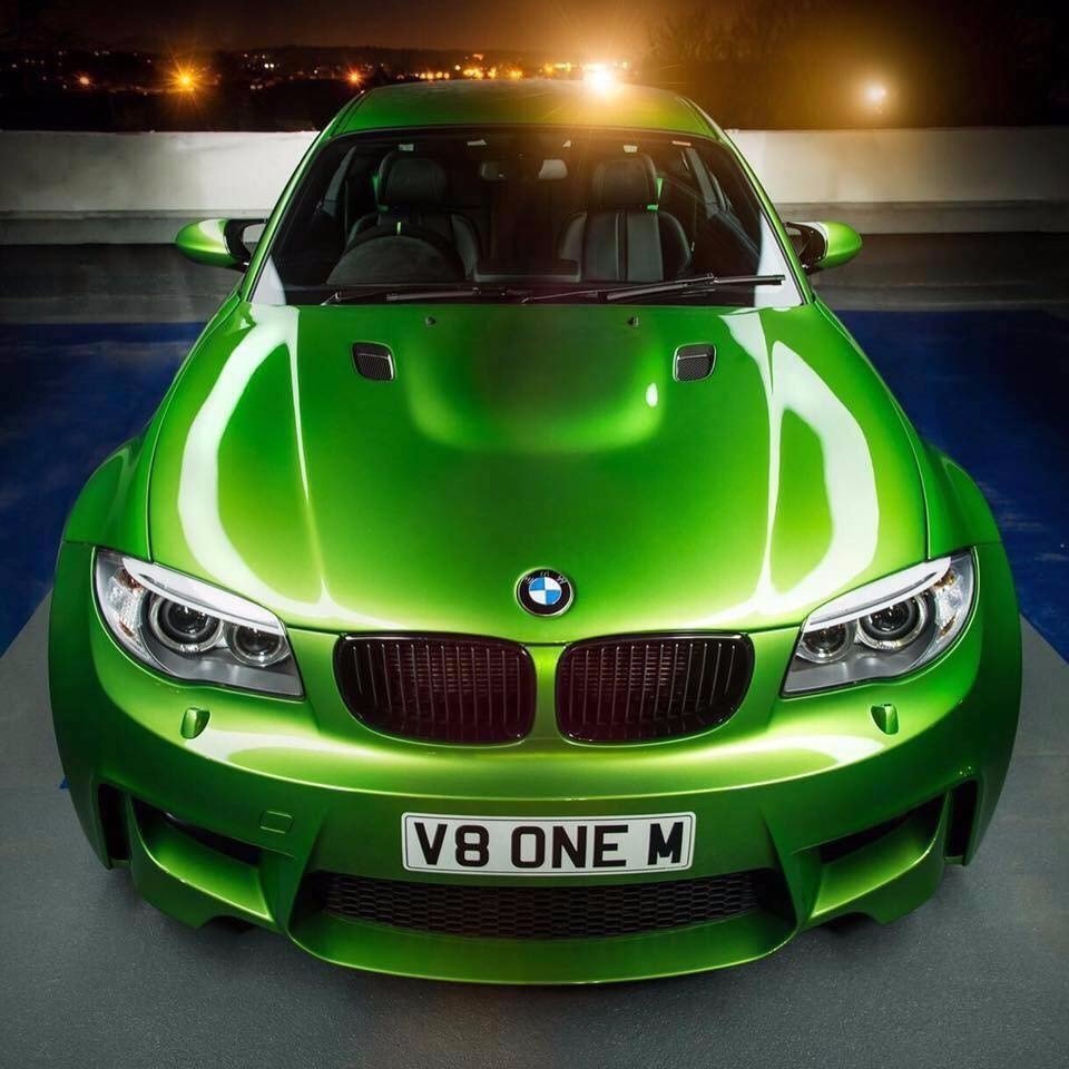 BMW Ламборгини зелёный
