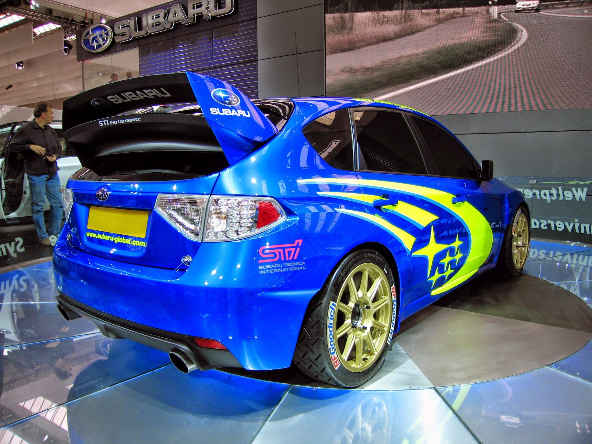 Субару Импреза WRX STI 2013