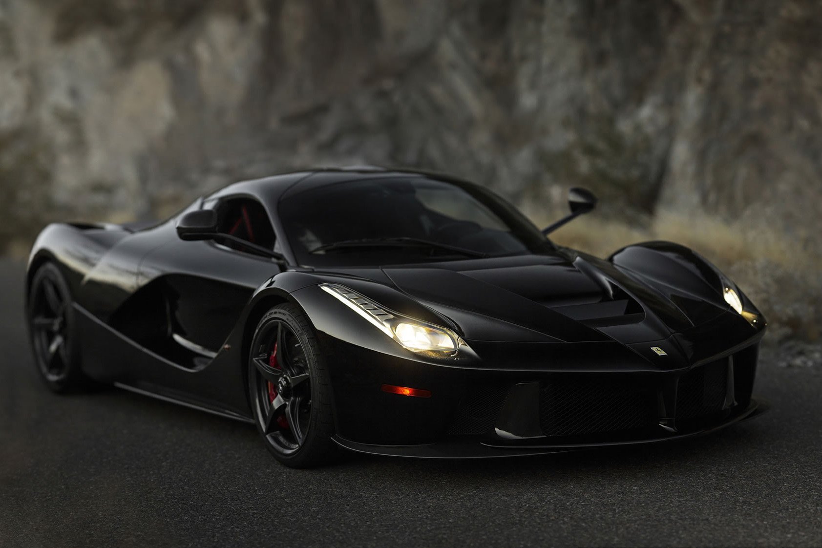 ferrari laferrari black